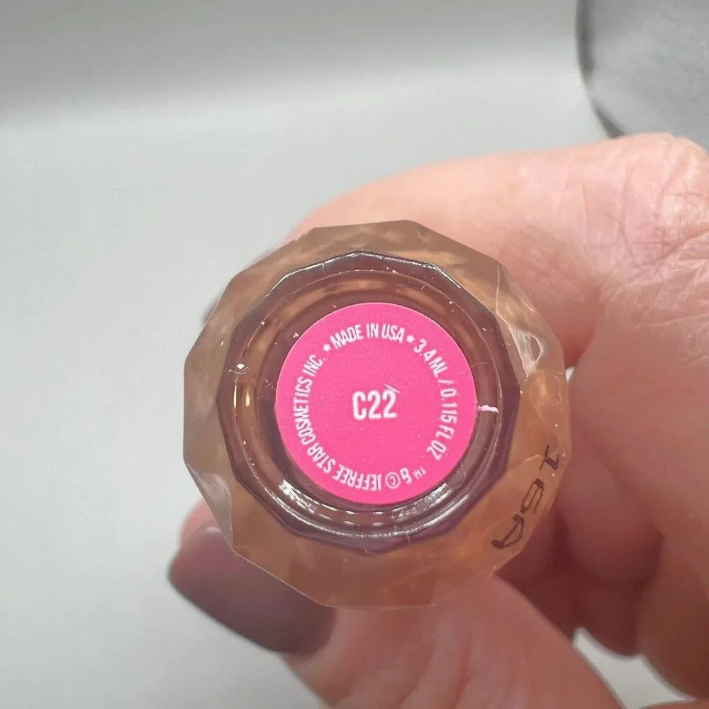 Jeffree Star Magic Star Concealer - Shade C22